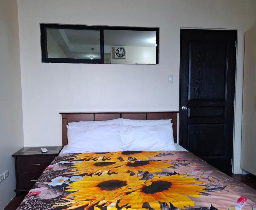 Photo of Bedroom in Ermita Night District