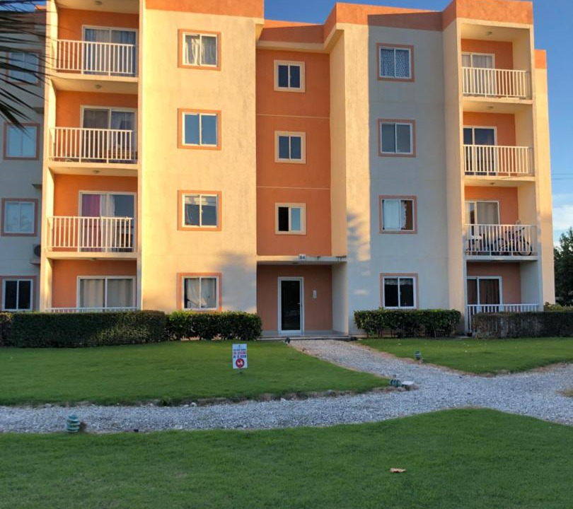 Photo of Buildings in Veron