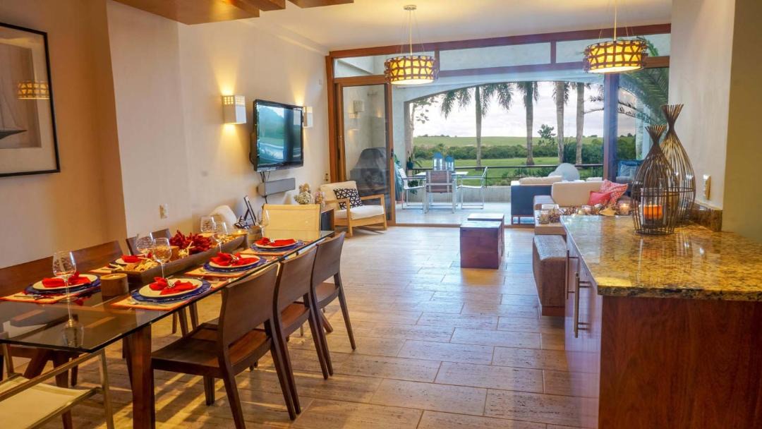 Photo of Livingroom in Los Altos
