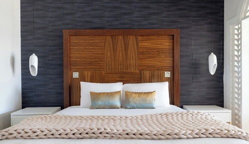 Junior Suite, 1 King Bed, Balcony, Ocean View (Premium)