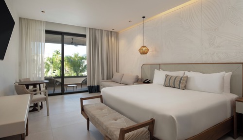 Junior Suite, 1 King Bed with Sofa bed, Balcony (Balcony)