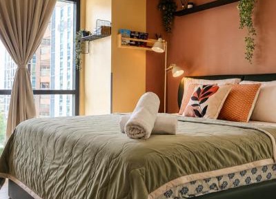 Deluxe One-Bedroom Apartment with City View