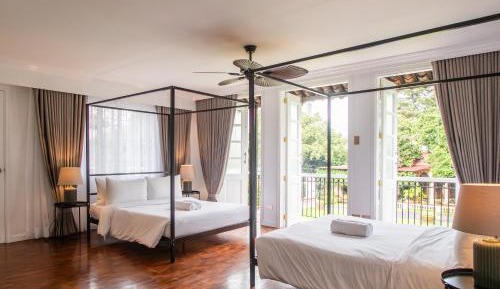 One-Bedroom Apartment with Garden View