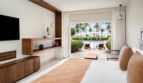 Sun Club Junior Suite Pool Access Ocean View
