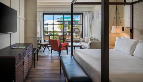 Junior Suite with Garden View