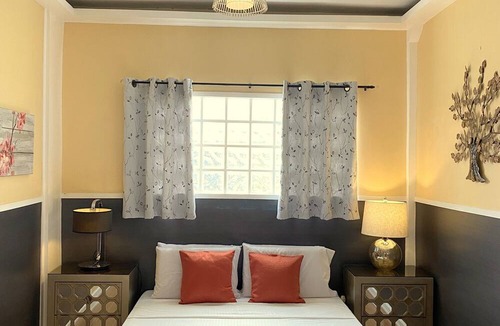 Mactan Export Processing Zone House | Little Norway guest house - Close to airport