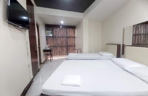 Sampaloc Hotel | Cosmo Hotel Espana Near Ust