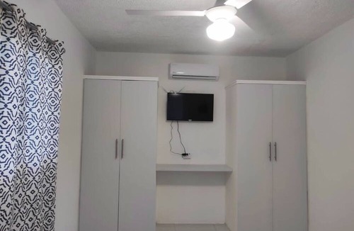 Barrio La Fortaleza Vieja Apartment | 100 Mts From Malecón Weekly Monthly Discount