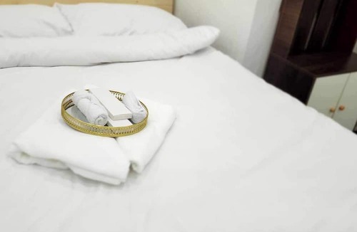 Ortigas Center Condo | ADB tower Netflix Pool Gym 22m