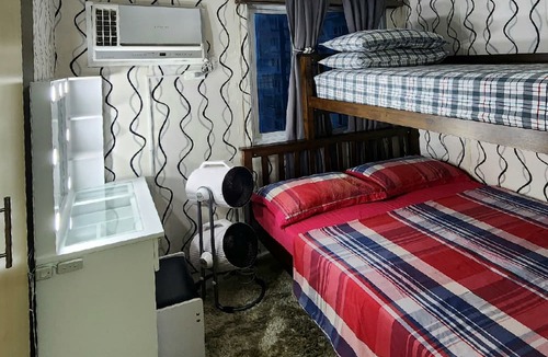 Santo Cristo Apartment | Elegant Studio @ Grass Residences 1-5 persons only, Quezon City