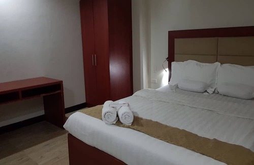 East Bajac-Bajac Hotel | Cherry Midtown Hotel