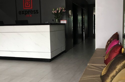 Downtown Cebu Hotel | Express Inn - Osmeña