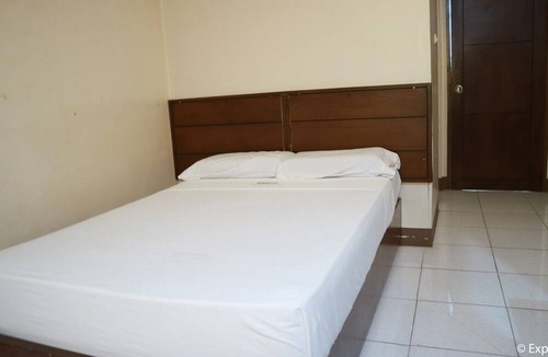 Larena Hotel | Townview Guest House