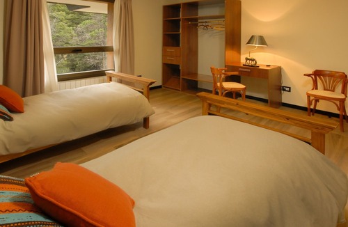 Centro House | Amazing 4 Bedroom Chalet in Arelauquen AG6