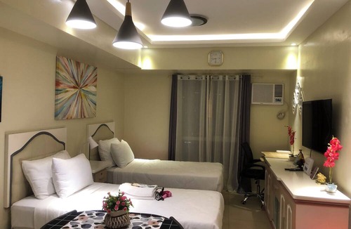 Lahug Condo | I.T PARK CEBU TWIN BED DELUXE FREE FAST WIFI & POOL