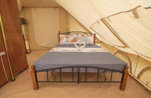 Carmen Hotel | The Acacia Glamping Park