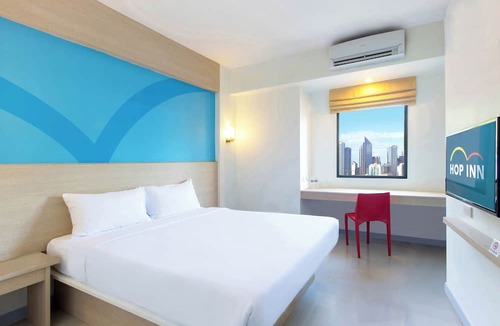 South Triangle Hotel | Hop Inn Hotel Tomas Morato Quezon City