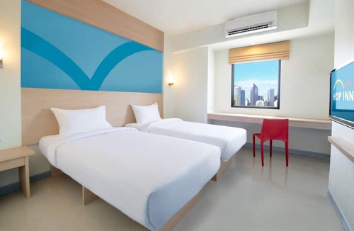 South Triangle Hotel | Hop Inn Hotel Tomas Morato Quezon City