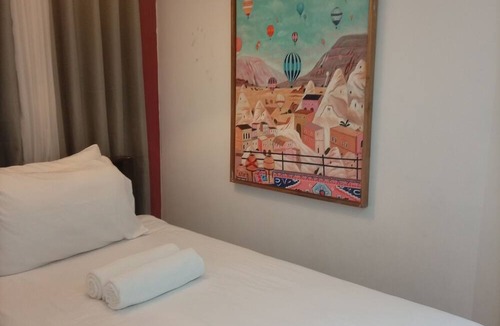 Bonifacio Global City Condo | L1 Twin Bed Staycation in Bonifacio Global City