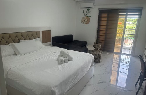 Clark Freeport Bed & Breakfast | OYUSTAY Clark condo near airport casino