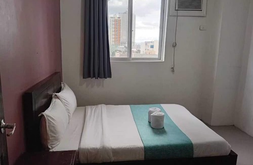 Ermita Night District Hotel | Shandong Residences