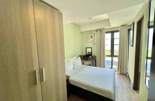 Urdaneta Hotel | CEO Flats