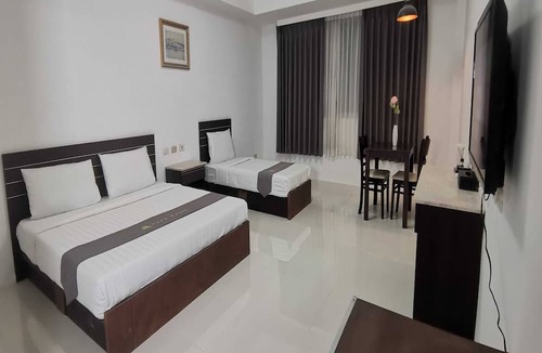Angeles City Hotel | Townhouse Oak Vera Hotel Near Clark International Airport