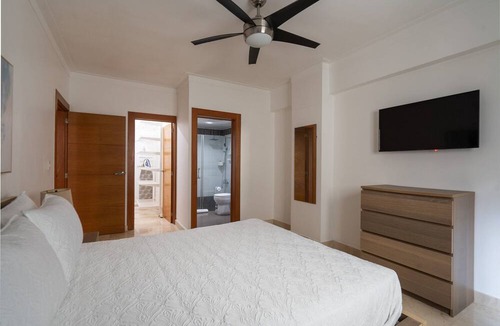 La Arboleda Apartment | CityCenter-Comfy-3br-W/Pool-Gym-A/C-WiFi-YellowKey