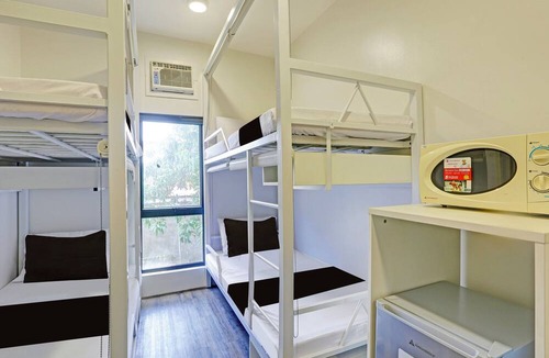 Pembo Hotel | Spot On Classy Bunkbeds Near Makati Manila Formerly MYTOWN Madrid