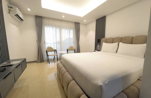 Angeles City Hotel | The Clover Hotel Angeles City managed by Cocotel