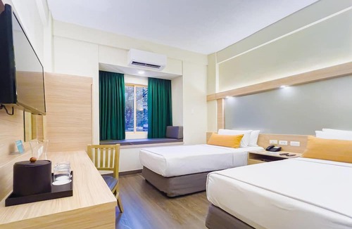 Tarlac Hotel | Microtel by Wyndham Tarlac