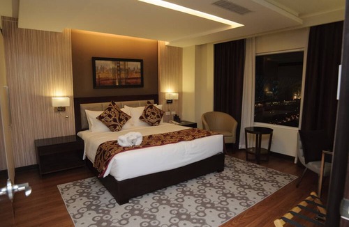 Diliman Hotel | Brentwood Suites