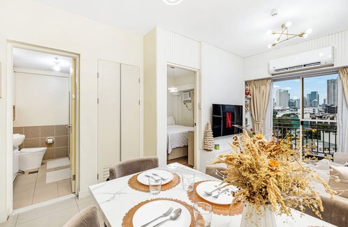 Pasig Condo | 2-bedroom Unit in Pasig, 10mins to BGC, Free Parking | Haven at the 14th