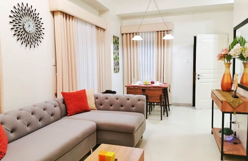 Sampaloc Condo | 2 Beds Penthouse End Unit, Great Panoramic City View w/FREE Parking