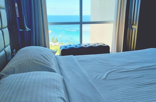 Lapu-Lapu Condo | 2 Lux. 2-Bedroom Condos next to each other, woow oceanviews, 2 pools, Beach Gym