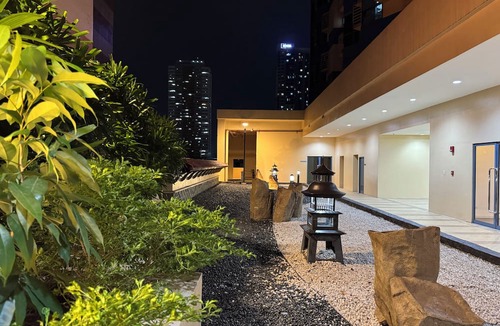 Ermita Apartment | 康宿·海映居 | KanStay Oceanview Residence 4005 | 2BR 2BA · Manila Bay View