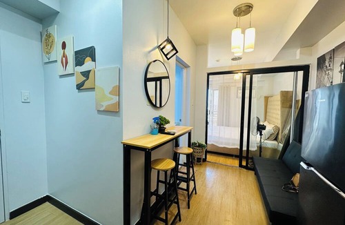 Tandang Sora Condo | 1 Br Condo unit in Cloverleaf Quezon City