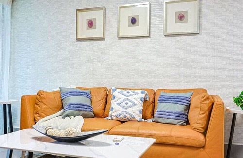 Downtown Santo Domingo Apartment | Luxury Centric Apt with Pool, Full AC, Fast Wi-Fi, Stunning City Views