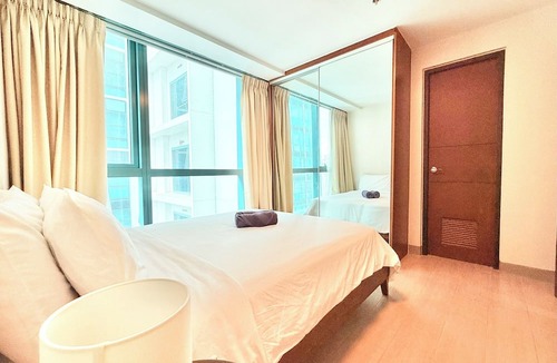 Bonifacio Global City Apartment | One Uptown Residence Near St Lukes