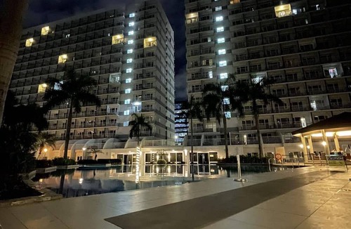 Barangay 76 Condo | 1 BR Fully Furnished Condo across MOA w/Pool and Parking - Shell A - Unit 1131
