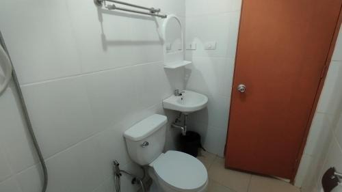 Lazi Hotel | GuapasInn
