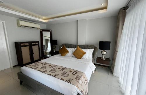 Malabanias Apartment | LaGrande2