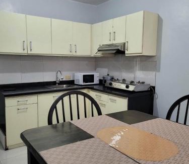 Santa Cruz Apartment | Avida Towers San Lazaro Tower 2, 7L & M