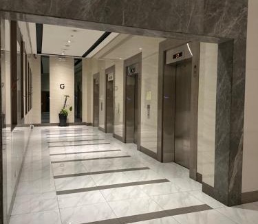 Pasay Apartment | Resorts World Eighty One Newport Boulevard Near Airport T2 and T3