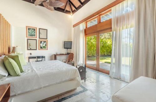 Punta Cana Villa | Bungalow with pool and backyard in Cap Cana