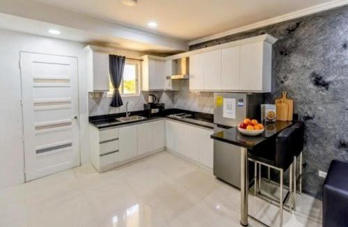 Balibago Apartment | Kandi Tower 1 Unit B-2 Large 1 bed 55sqm Pool Side