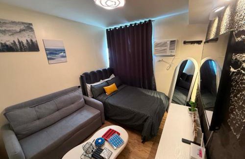 Binan City Apartment | Cozy Corner 2 - Berkeley near Nuvali with bubble pool