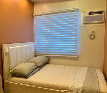 San Bartolome Bed & Breakfast | Spacious 2BR Near SM Novaliches 3 Beds with WIFI