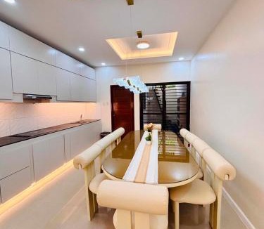 Don Bosco Villa | The Zion Grand Modern 4BR 4TB Luxury Home 20pax