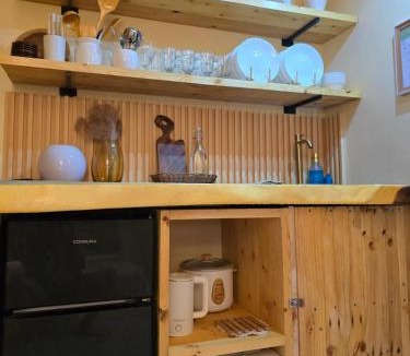 Balibago Apartment | El Nissi Staycation, THE BOHEMIAN SUITE, Enchanted Kingdom